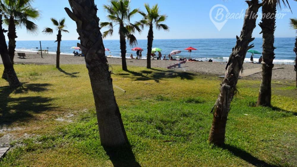 Apartamento 60 M2 En La Playa Torre de Benagalbon Eksteriør bilde