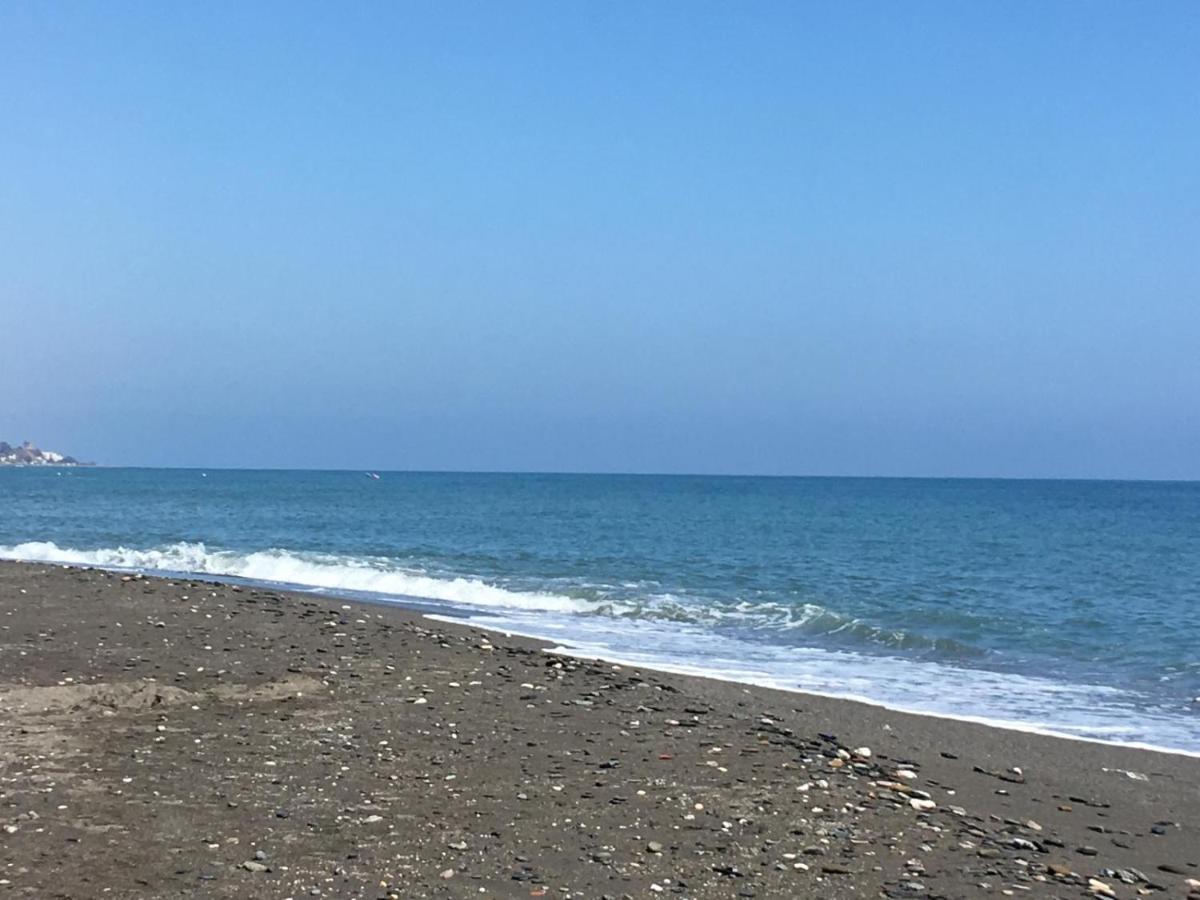 Apartamento 60 M2 En La Playa Torre de Benagalbon Eksteriør bilde