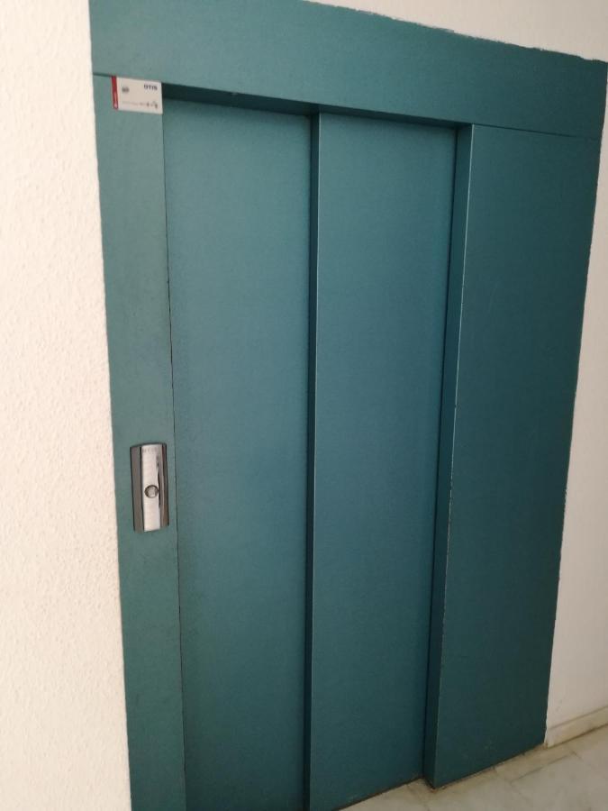 Apartamento 60 M2 En La Playa Torre de Benagalbon Eksteriør bilde