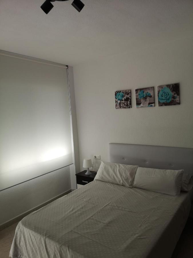 Apartamento 60 M2 En La Playa Torre de Benagalbon Eksteriør bilde